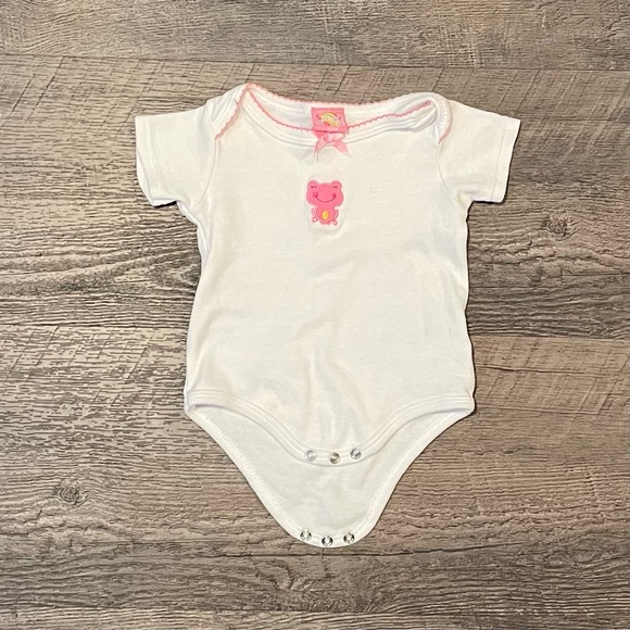 ⭐️4 for $10⭐️ White Frog Onesie Bodysuit - Picture 1 of 2